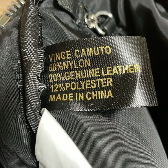 Vince Camuto multi-pocket crossbody / shoulder hand bag / purse. - Picture 11 of 12